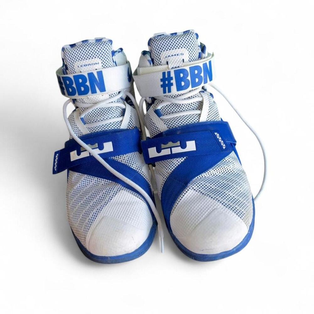 Nike LeBron size 12 BBN UK Kentucky white and blue basketball shoes